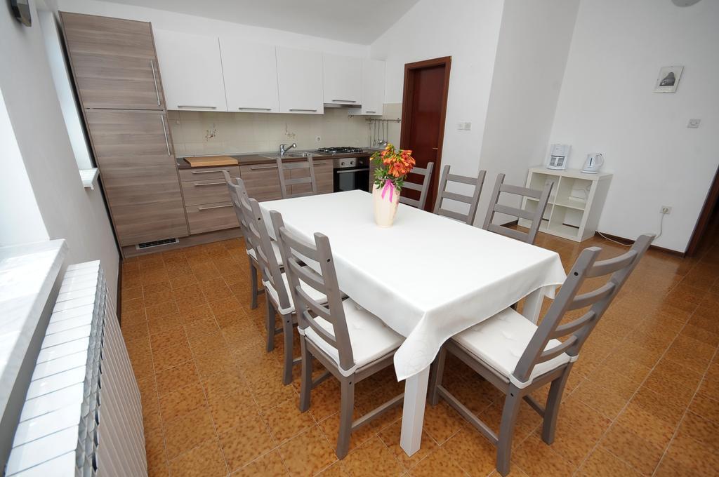 Apartament Vv Pula Rum bild